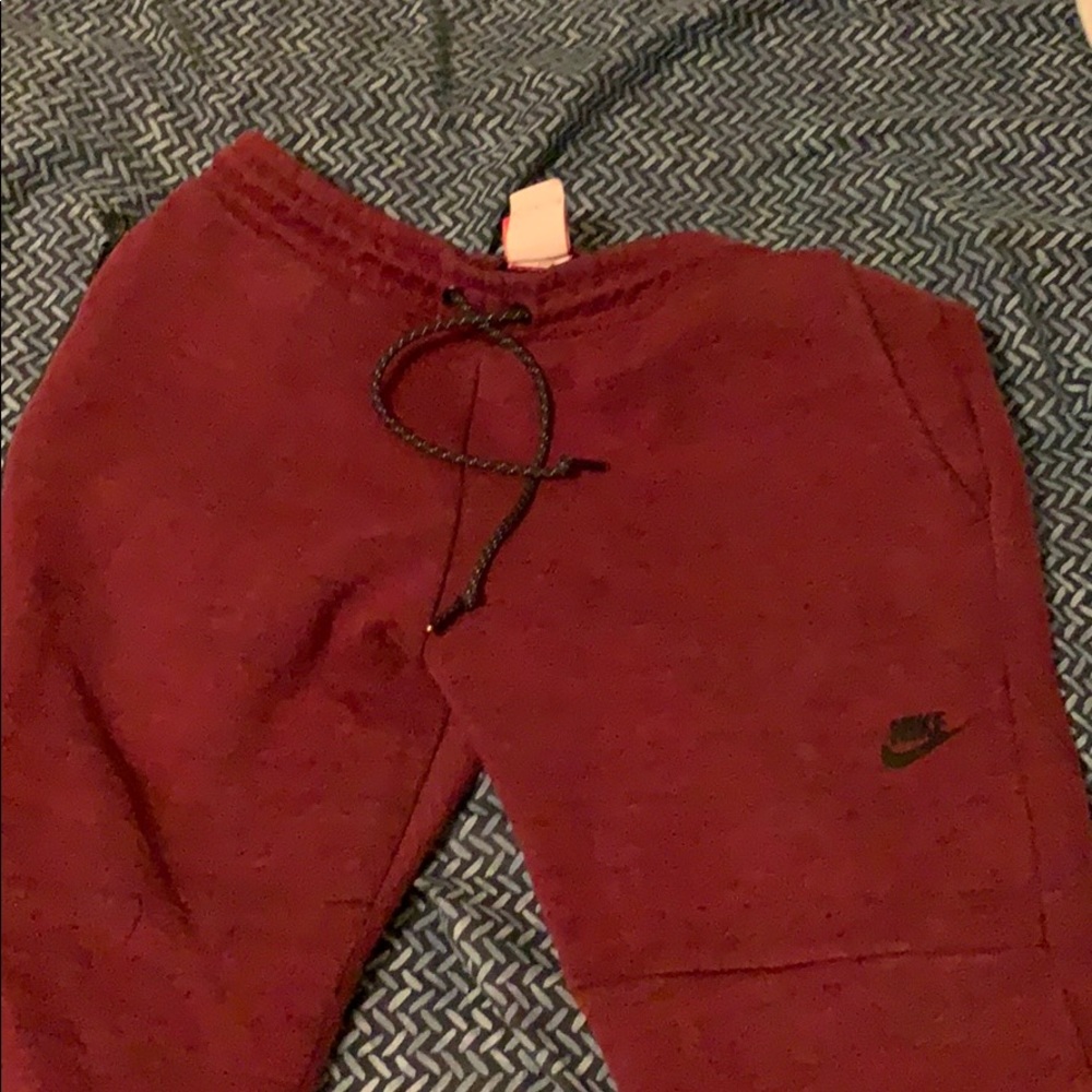 Nike tech fleece joggers